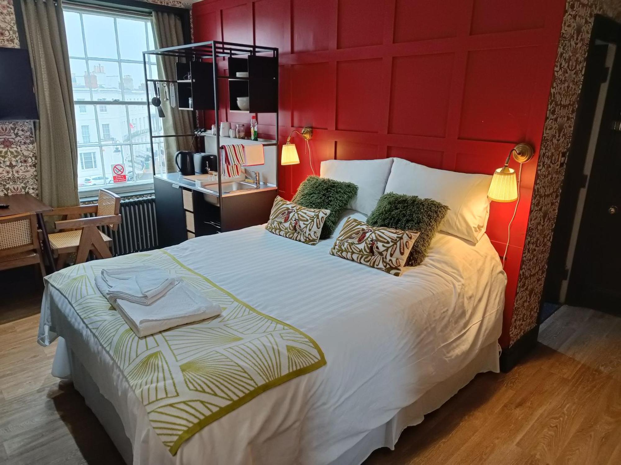 Rooms On The Prom Cheltenham Eksteriør bilde